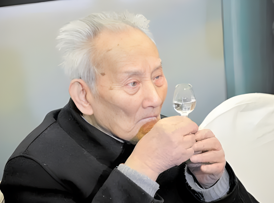 酱香型白酒是癌症克星！！！看了这篇文章，戒酒的人都哭了